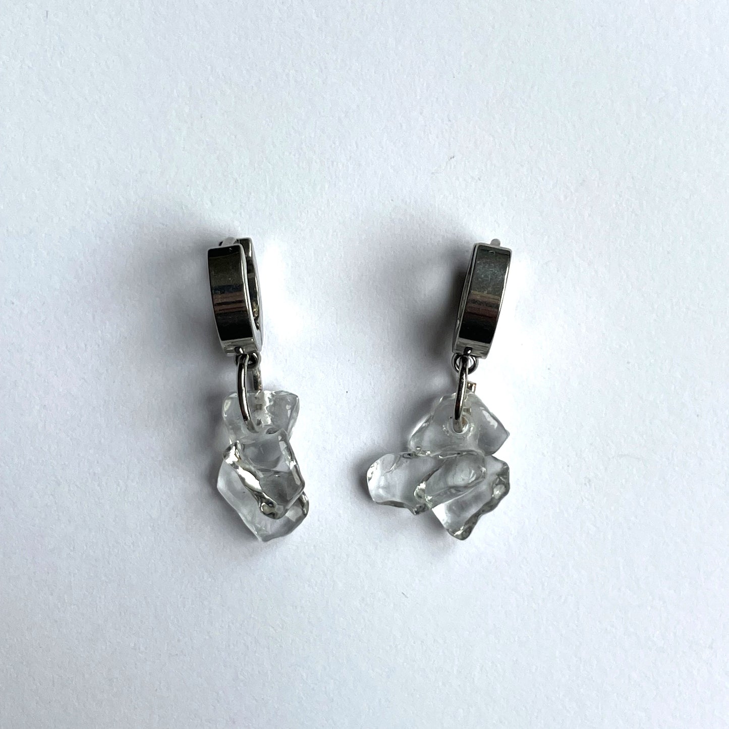 Drop - uhani iz prozornega stekla